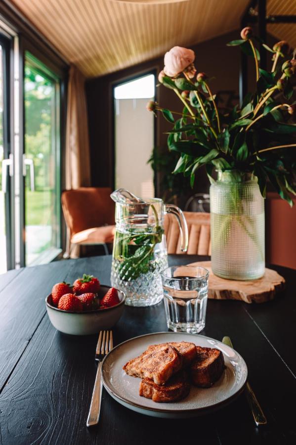 Bij De Genieterij Luxe Tiny Houses Koudum Dış mekan fotoğraf